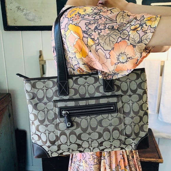 Coach Handbags - ♥️ Coach ♥️ Signature Brown Tote